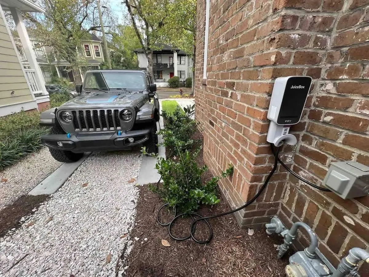 Spacious 3-Floor Downtown Retreat - Prime Location Savannah 0*,