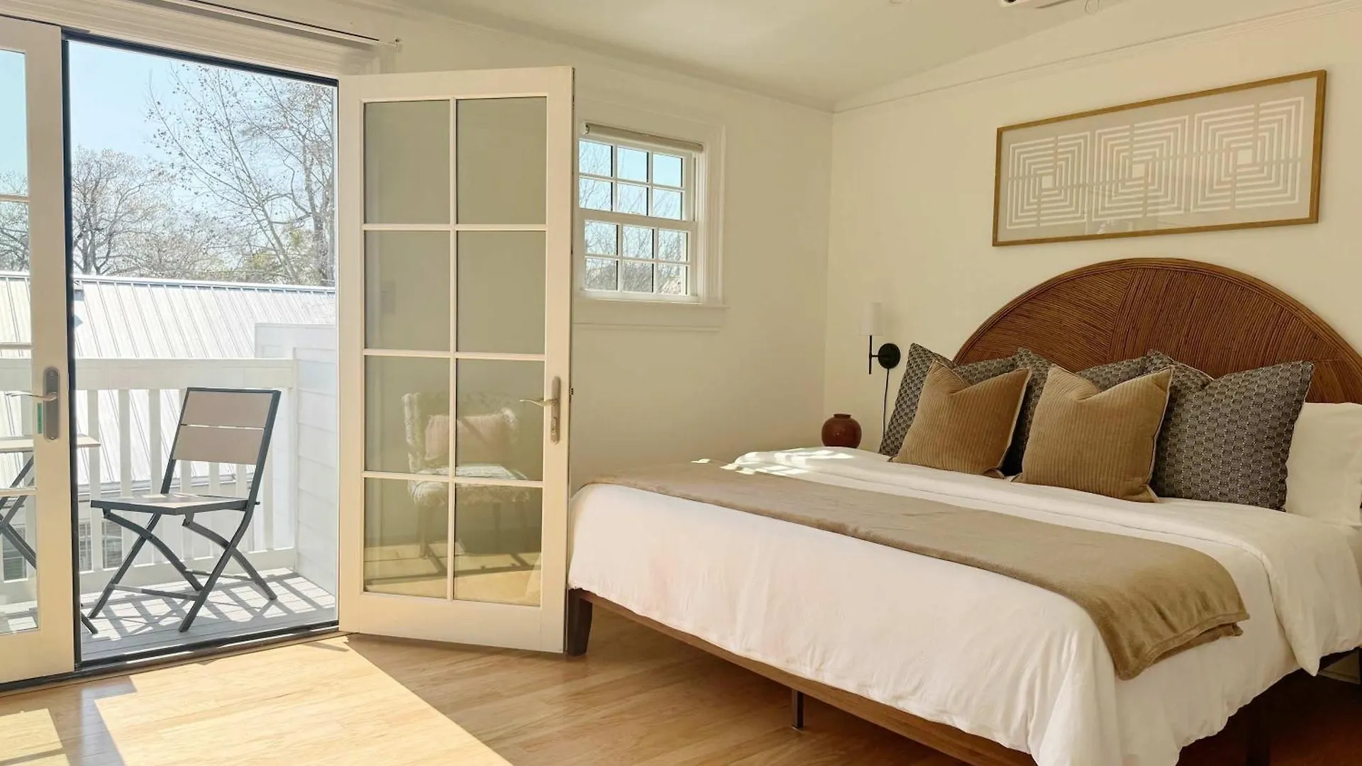 Spacious 3-Floor Downtown Retreat - Prime Location 薩凡納